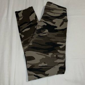 Express Camo Leggings
